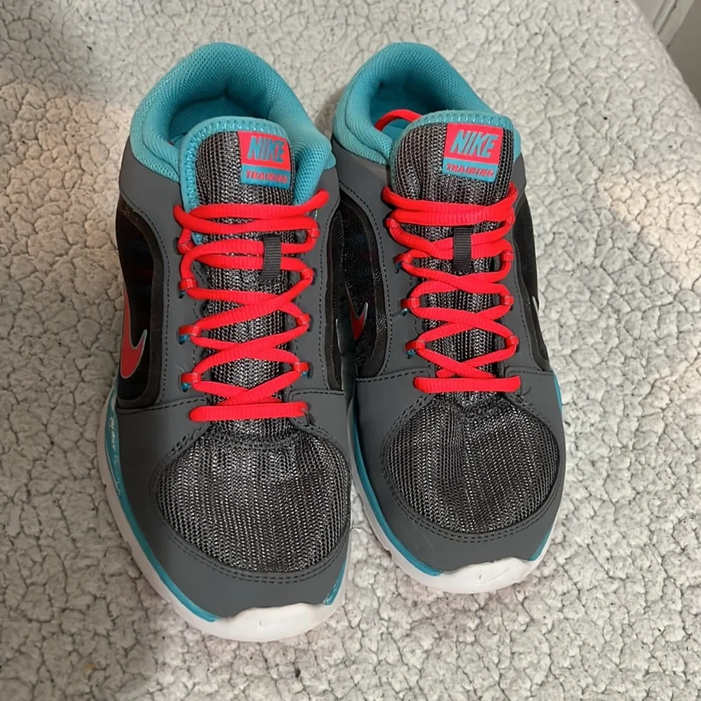 Pre owned Nike Woman Flex trainer 4 running shoes size 9.5 - Picture 3 of 10